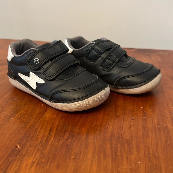 Stride Rite Other - Stride Rite SM KENNEDY toddler Sz 6m